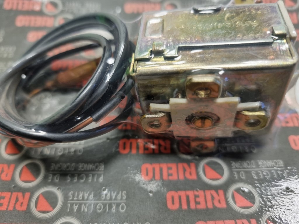 THERMOSTAT LIMITEUR POUR CHAUDIERE RIELLO 4034461